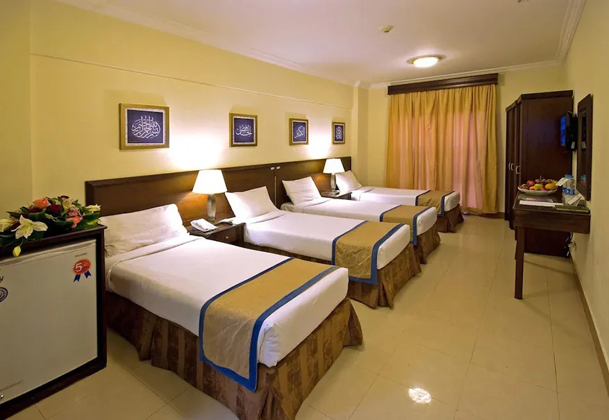 4 Single Bed room 