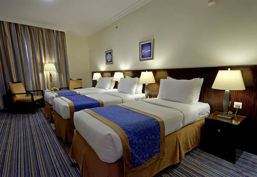 Bed Room of Dar Al Eiman Al Manar Hotel Medina