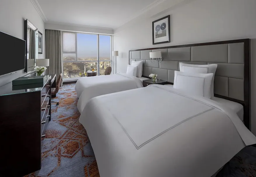 Room with 2 single beds