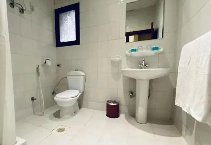 Hotel's bathroom