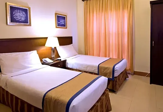  2 Single bed in the room