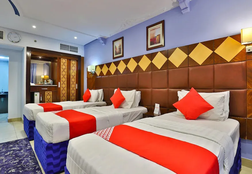 /media/umrah-images/3-single-bedroom%20%281%29.webp
