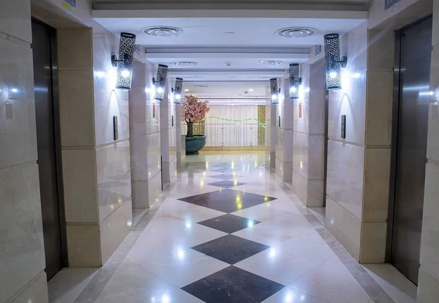 /media/umrah-images/corridor%20%281%29.webp