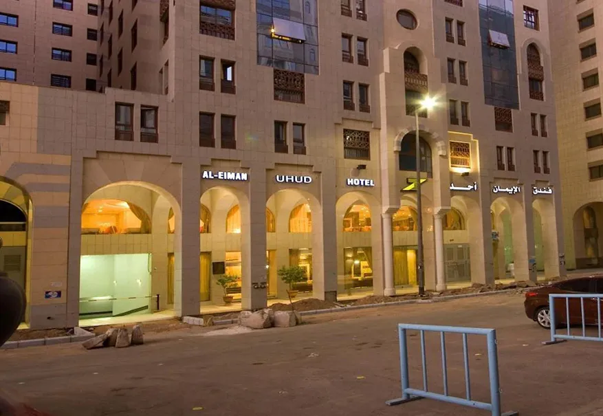 /media/umrah-images/hotel%20%2818%29.webp