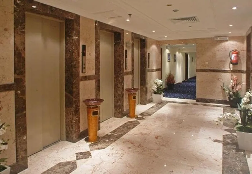 /media/umrah-images/lift-area%20%286%29.webp