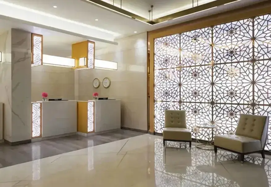 /media/umrah-images/lobby-area%20%285%29.webp