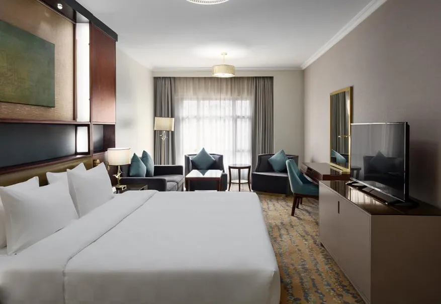 /media/umrah-images/room-with-double-bed%20%2810%29.webp