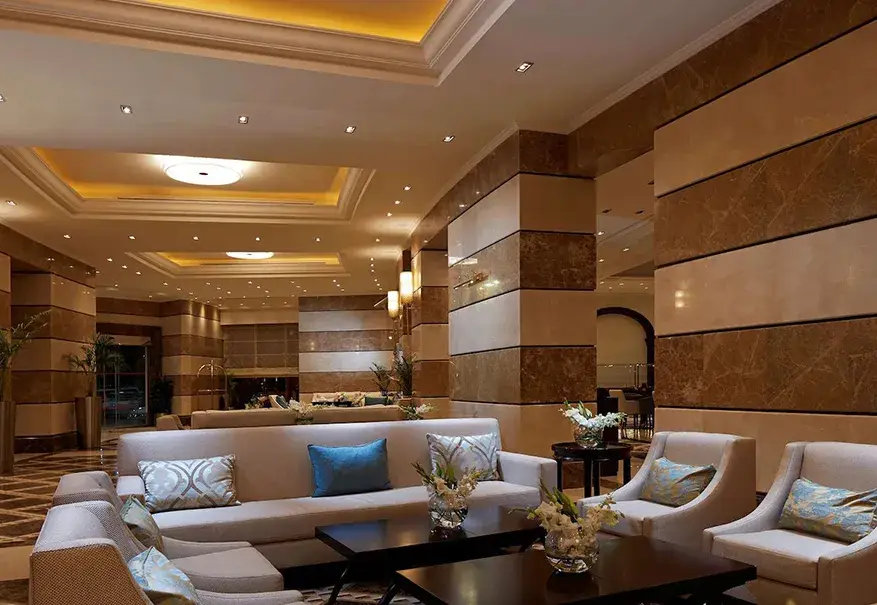 /media/umrah-images/sitting-area%20%2829%29.webp